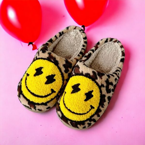 Cheetah Smily House Slippers, Trendy House Shoes-PhotoRoom (1)