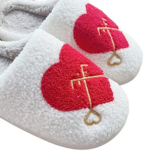 Classic Heart Women's Cozy Valentine Slippers (1)