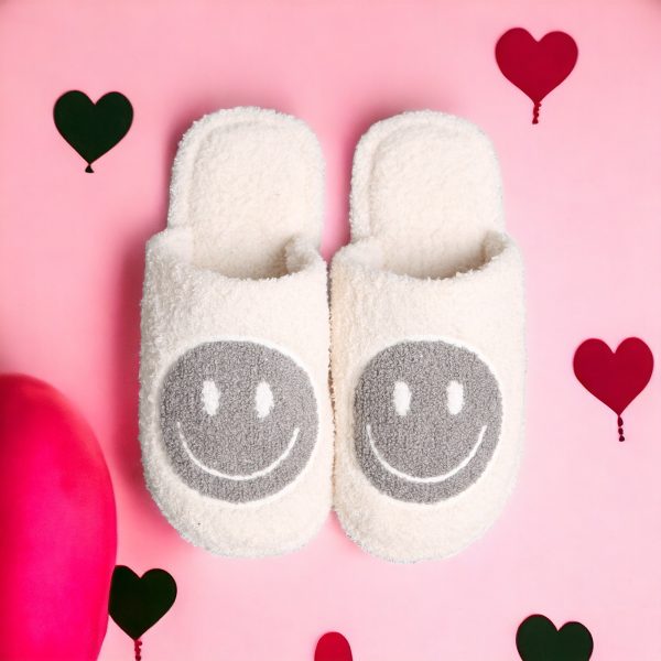 PS Its in! Happy Face Slippers·Cozy Slippers·Slippers for Women·Extra padding·Comfortable·ComfyLuxe - 4-PhotoRoom(1)