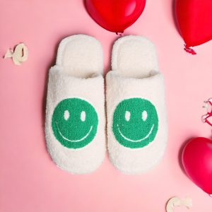 Stay Cozy and Stylish with Women’s Smiley Face Slippers (4)-PhotoRoom(2)