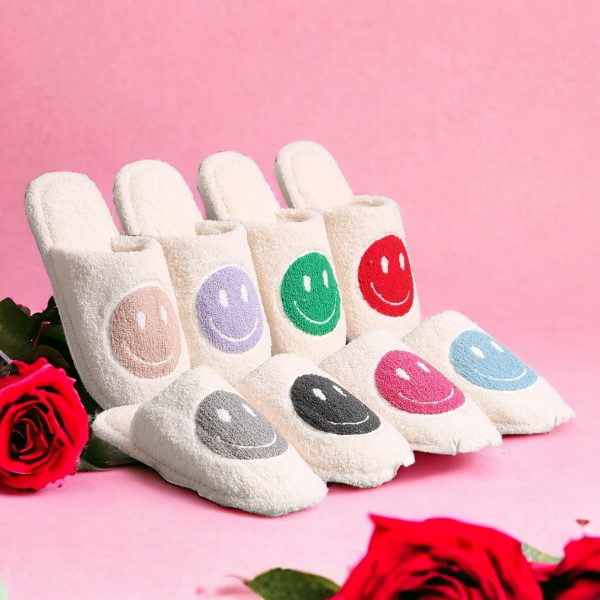 Stay Cozy and Stylish with Women’s Smiley Face Slippers (5)-PhotoRoom