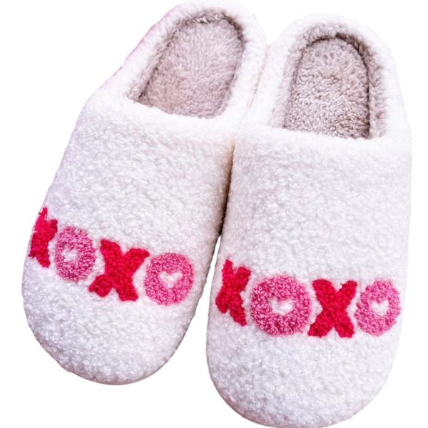 Stylish Love XOXO Women's Valentine Indoor Slippers (5)