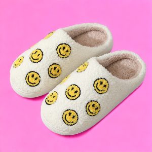 Tiny Smiley Face Slippers_2776-gigapixel-PhotoRoom