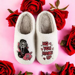 Valentine's Special: Scream-Themed Fuzzy Slippers - A Cozy Gift for Him and Her