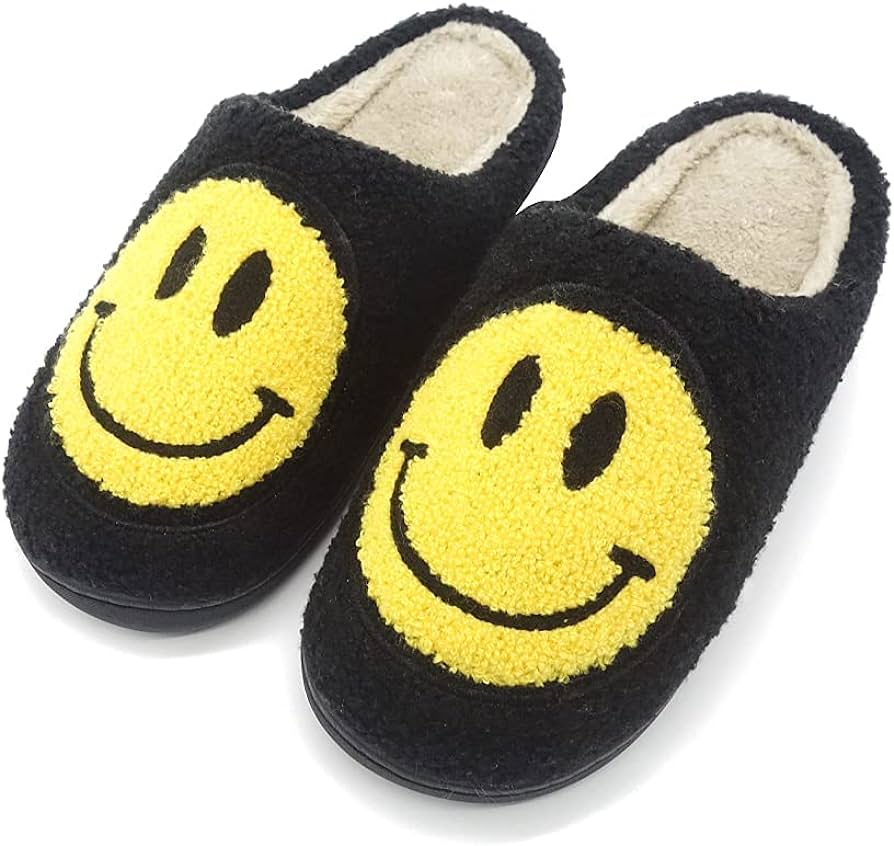 Relaxation with a Smile The Ultimate Cozy Slippers for Comfort and Joy