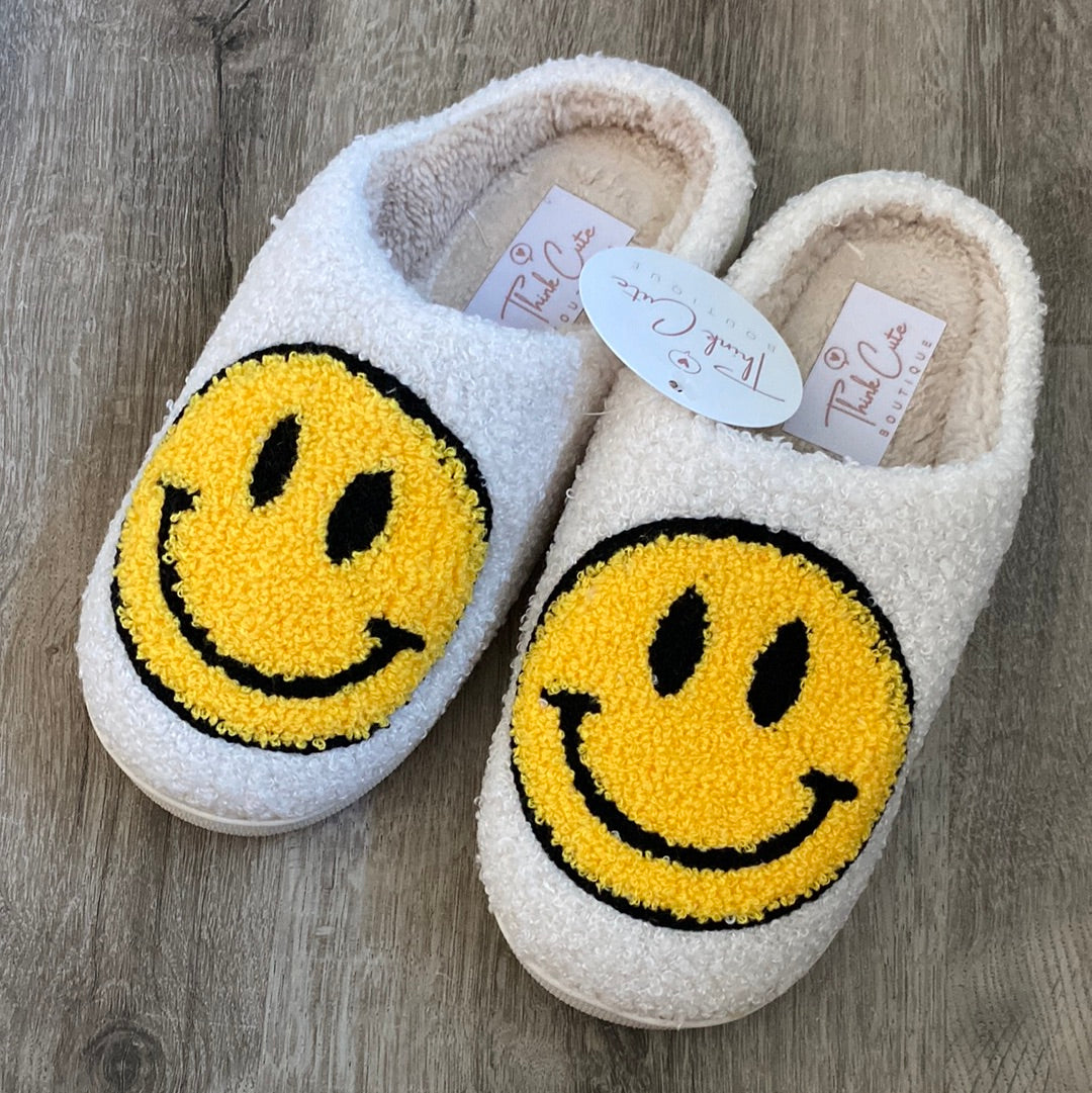Smiley Face Slippers A Guide to Budget-Friendly Happiness