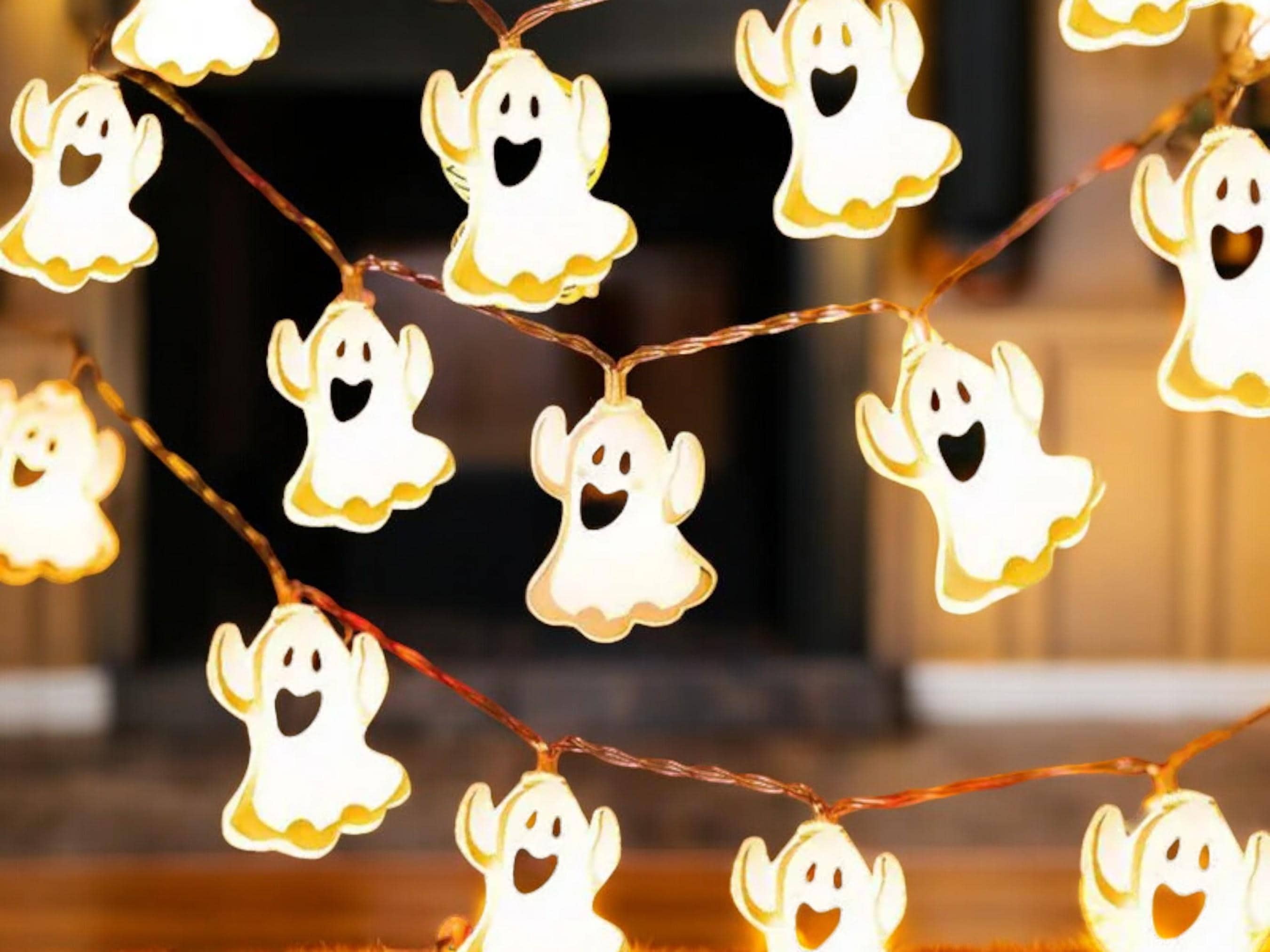 Battery-Powered Ghost LED String Lights - Perfect for Halloween Parties and Indoor Decor