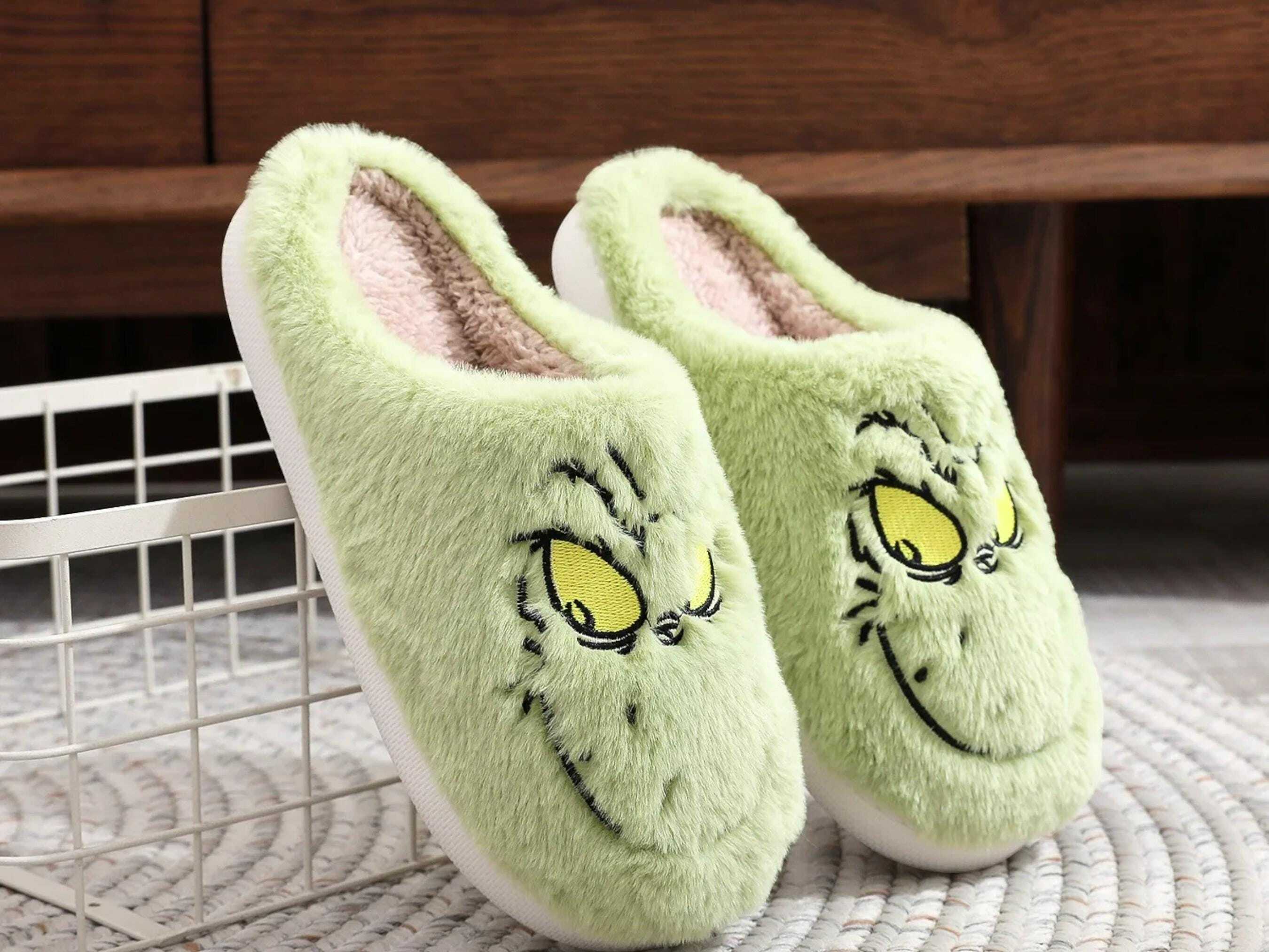 Christmas Green Monster Plush Slippers - Cozy Non-Slip Cotton Shoes for Women - Ideal Holiday Gift