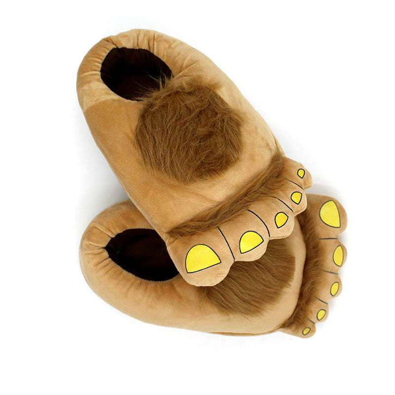 Cozy Bigfoot Slippers - Perfect Holiday Gift for Halloween, Christmas, Valentine