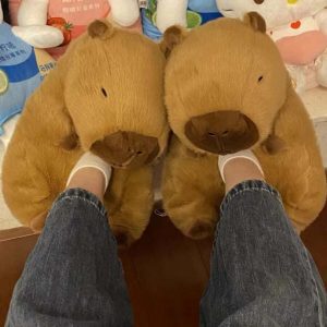 Cozy Capybara Slippers - Perfect Gift for Halloween, Christmas, Valentine