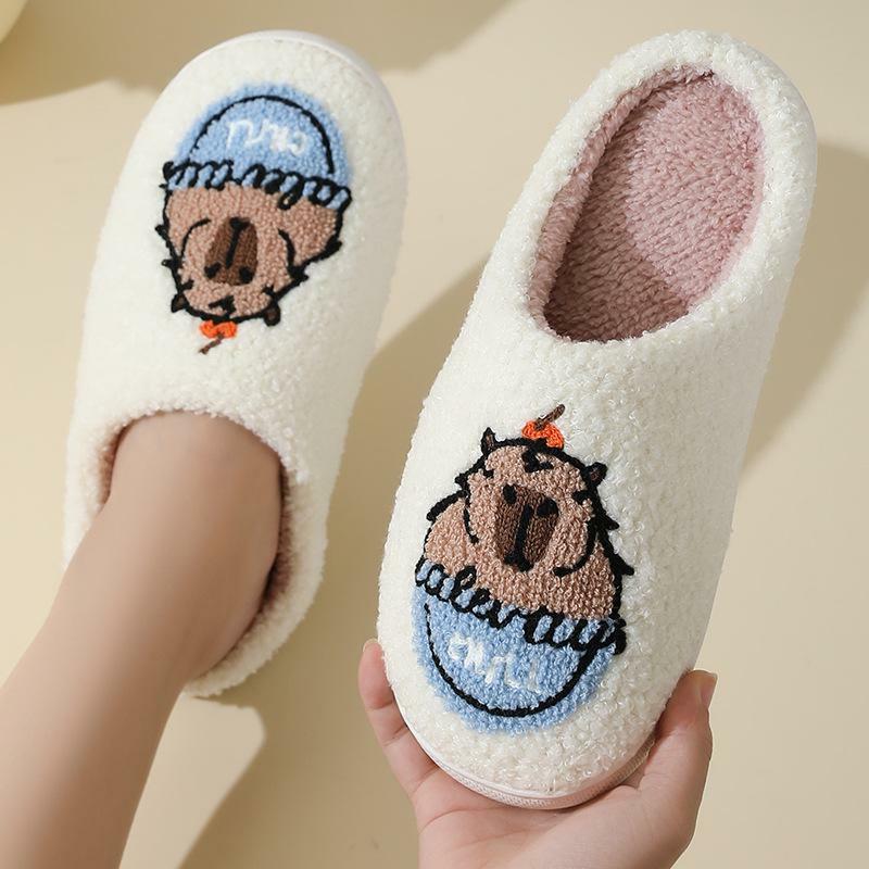 Cozy Capybara Slippers for Women - Perfect Holiday Gift for Christmas and Fall Seasons