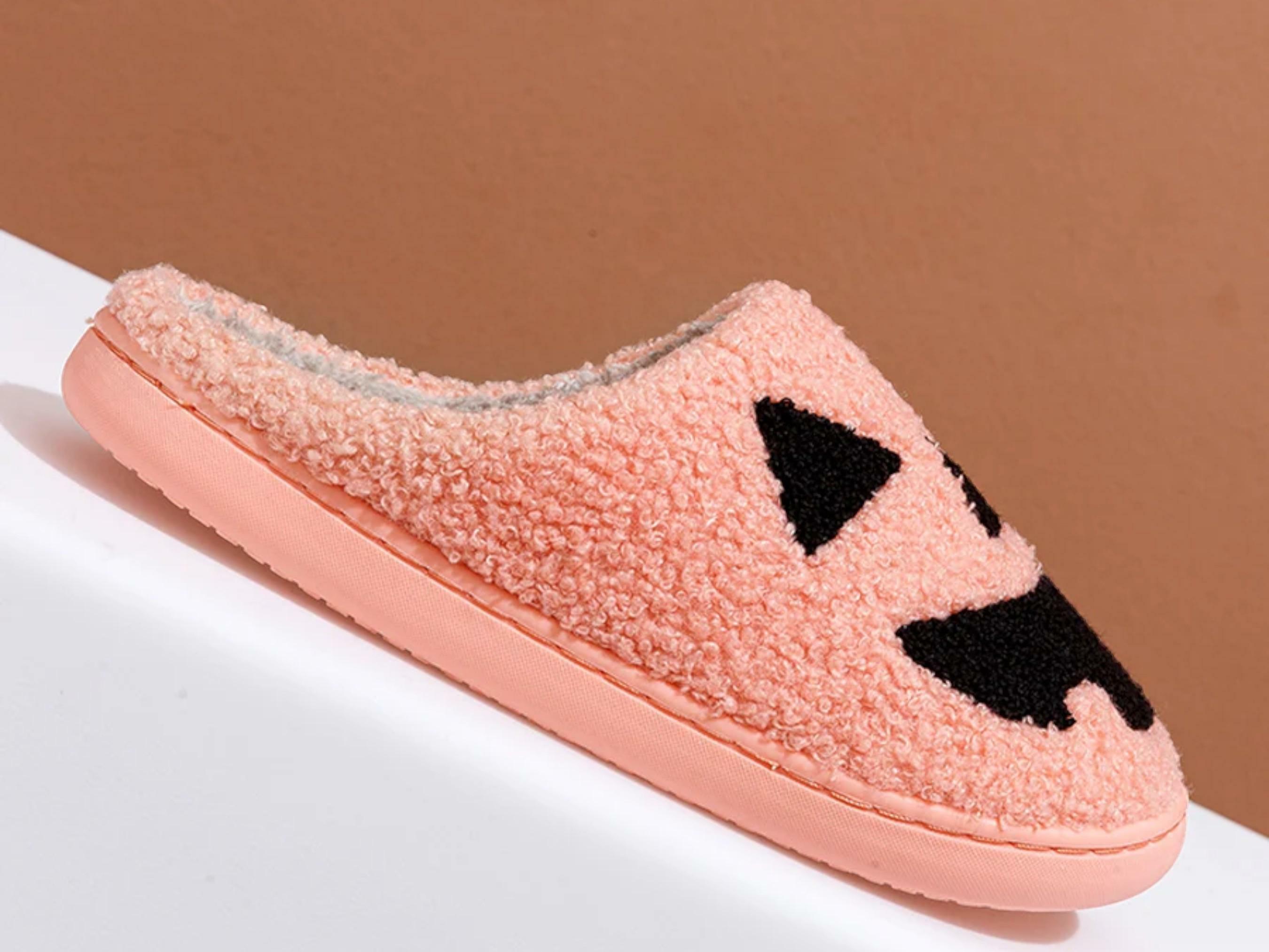 Cozy Cartoon Pumpkin Slippers for Women - Soft Cotton Indoor Shoes, Perfect Holiday Gift