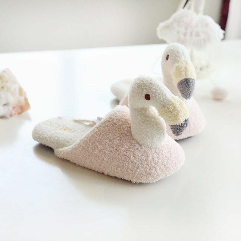 Cozy Flamingo Slippers - Perfect Gift for LoversHoliday Season, Halloween, Christmas, Valentine