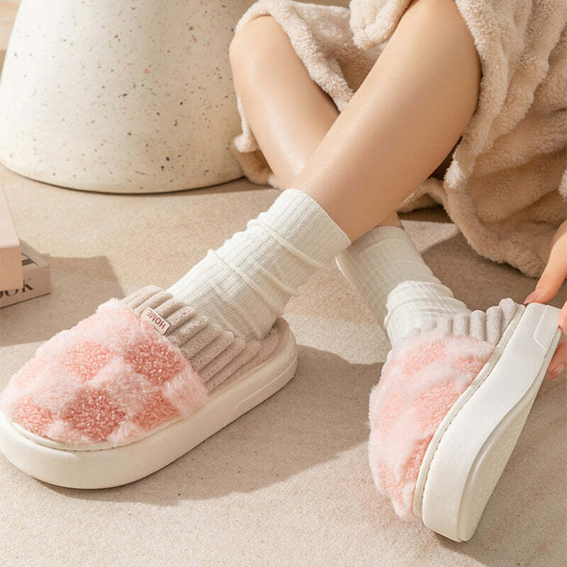 Cozy Fluffy Plaid Slippers - Perfect Gift for Halloween, Christmas, Valentine