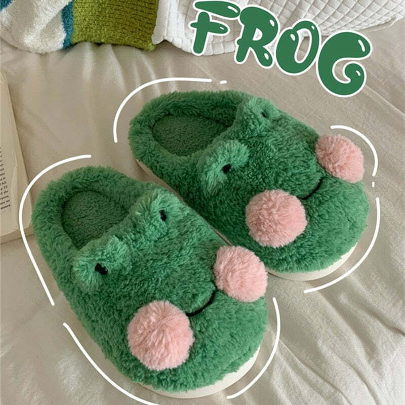 Cozy Froggy Slippers - Perfect Gift for Halloween, Christmas, Valentine