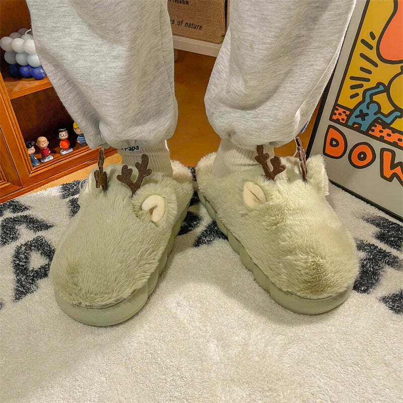 Cozy Fur Reindeer Slippers - Perfect Holiday Gift for Christmas and Valentine