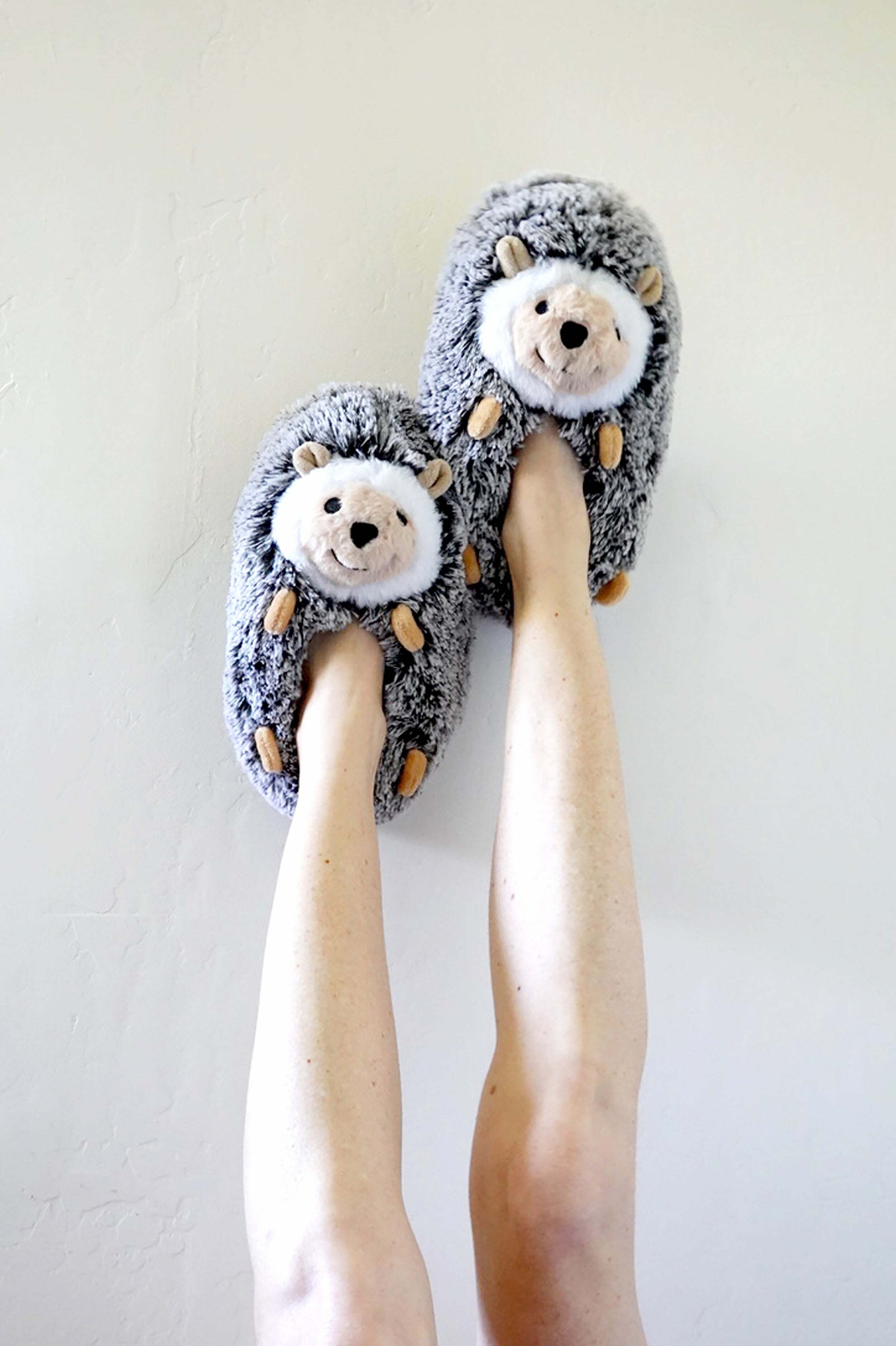 Cozy Hedge Hugs Fuzzy Slippers - Perfect Gift for Halloween, Christmas, Valentine