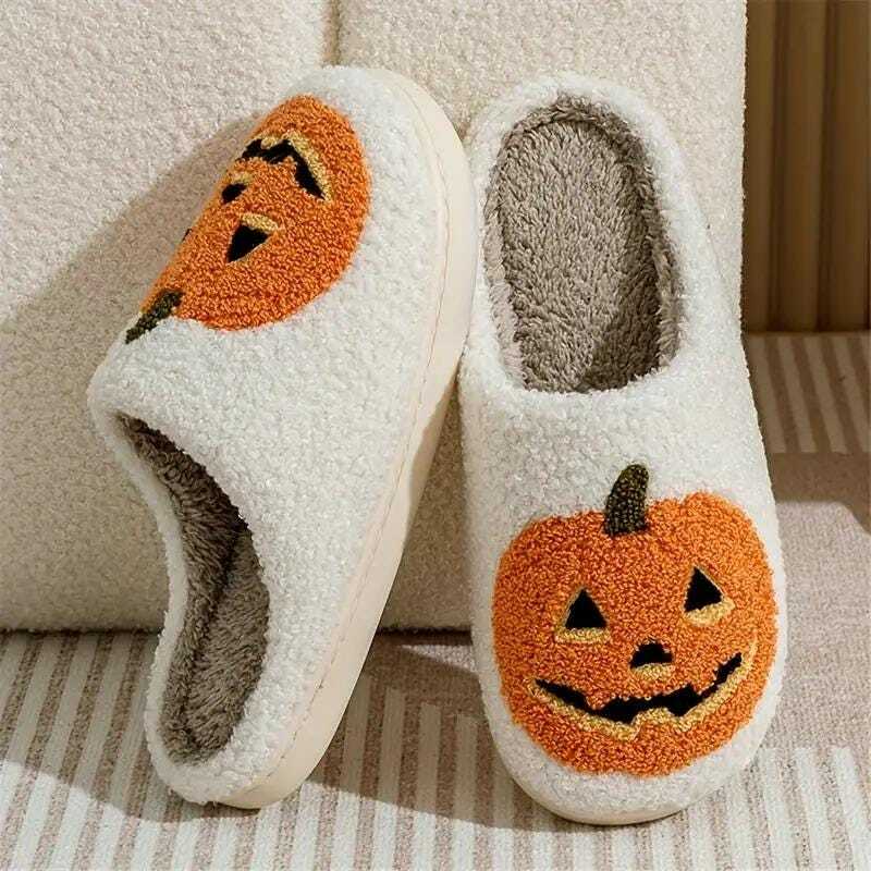 Cozy Pumpkin Slippers for Halloween and Christmas - Perfect Gift for Your Loved Ones