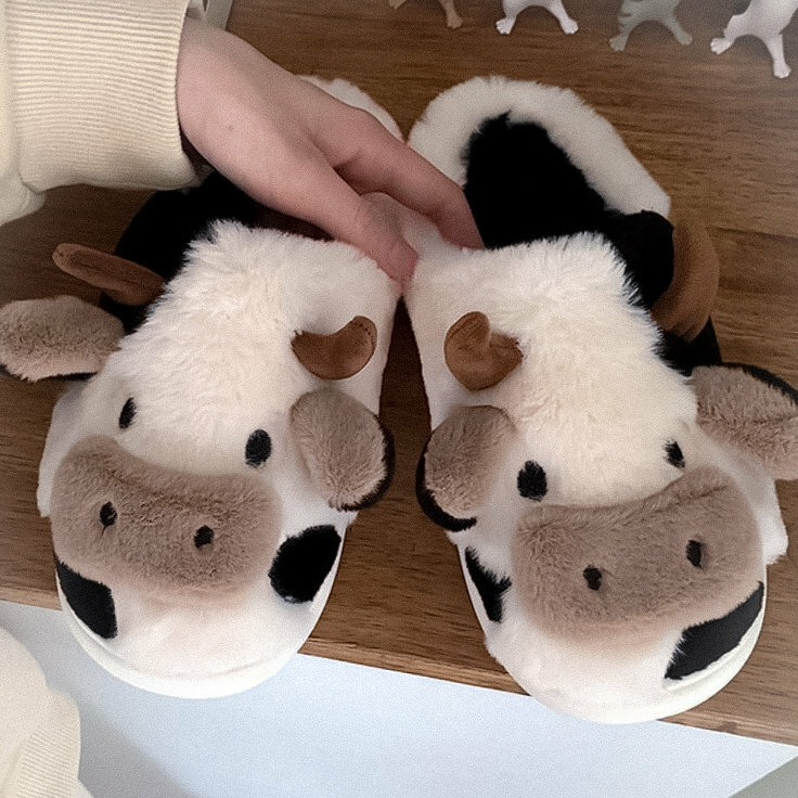 Cuddly Cow Plush Slippers - Whimsical Comfort Perfect for Holiday Gifts and Cozy Nights