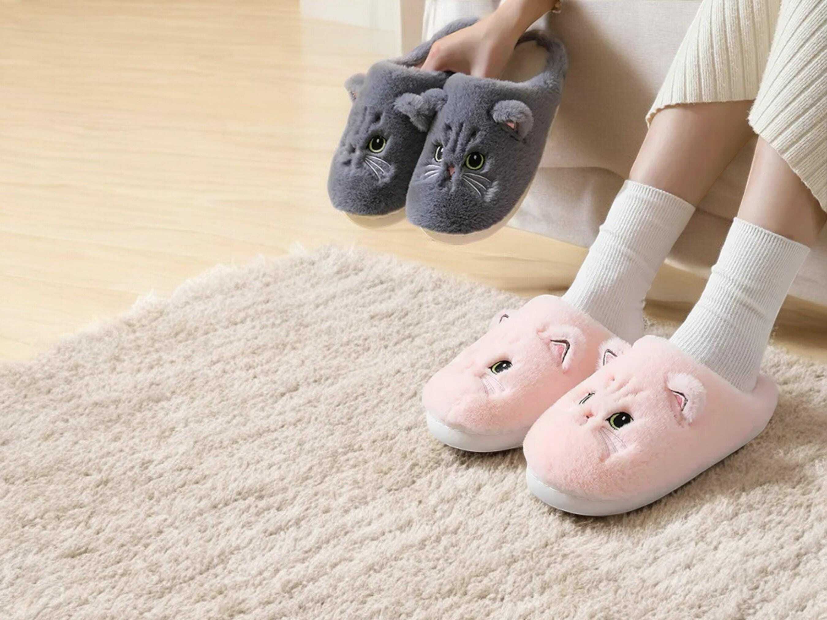 Cute Cat Fluffy Furry Slippers - Plush Platform Slides for Cozy Indoor Wear - Perfect Holiday Gift