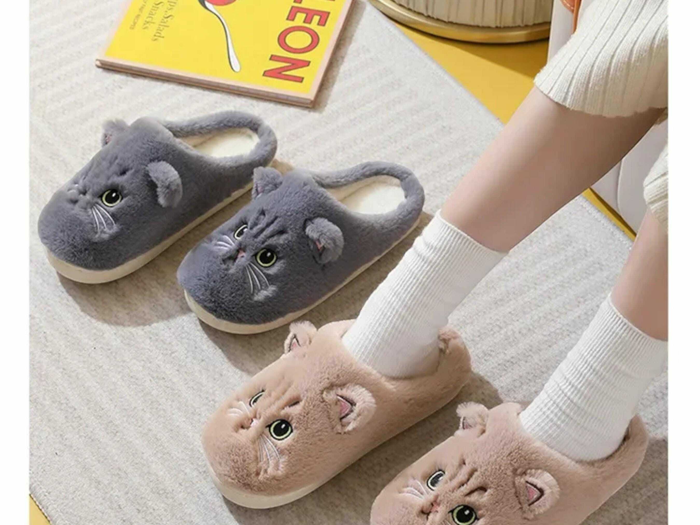 Cute Cat Fluffy Furry Slippers - Plush Platform Slides for Cozy Indoor Wear - Perfect Holiday Gift