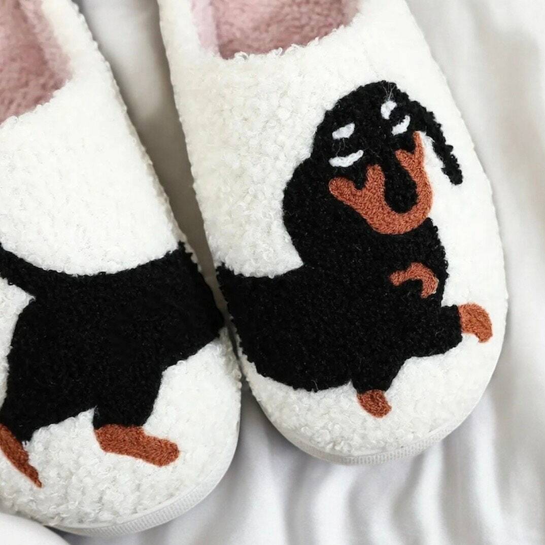 Cute Dachshund Fuzzy Slippers for Women and Men - Fluffy Cartoon Dog Home Slippers, Perfect Gifts