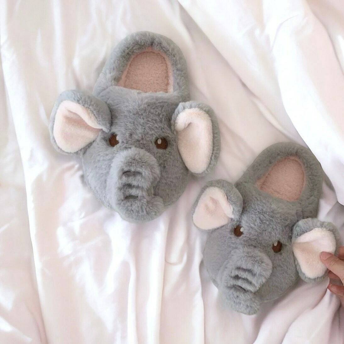 Cute Elephant Plush Slippers for Women and Men - Fuzzy Cartoon Animal House Slippers, Perfect Gifts