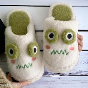 Cute Frog Slippers - Funny Animal Slides, Perfect Gift for Halloween, Christmas, Valentine