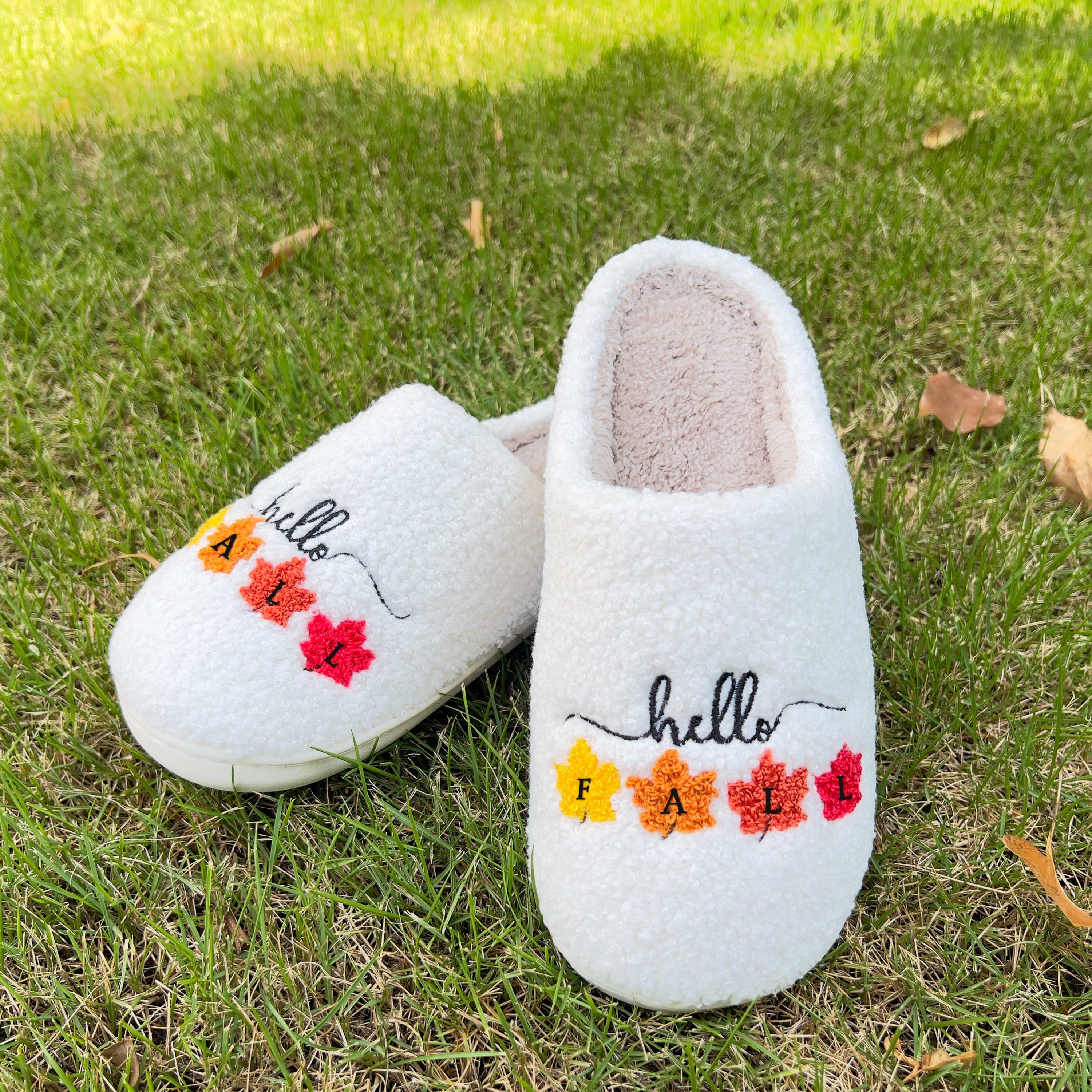 Fall Maple Women’s Slippers - Romantic Autumn Fashion for Thanksgiving and Holiday Gifting