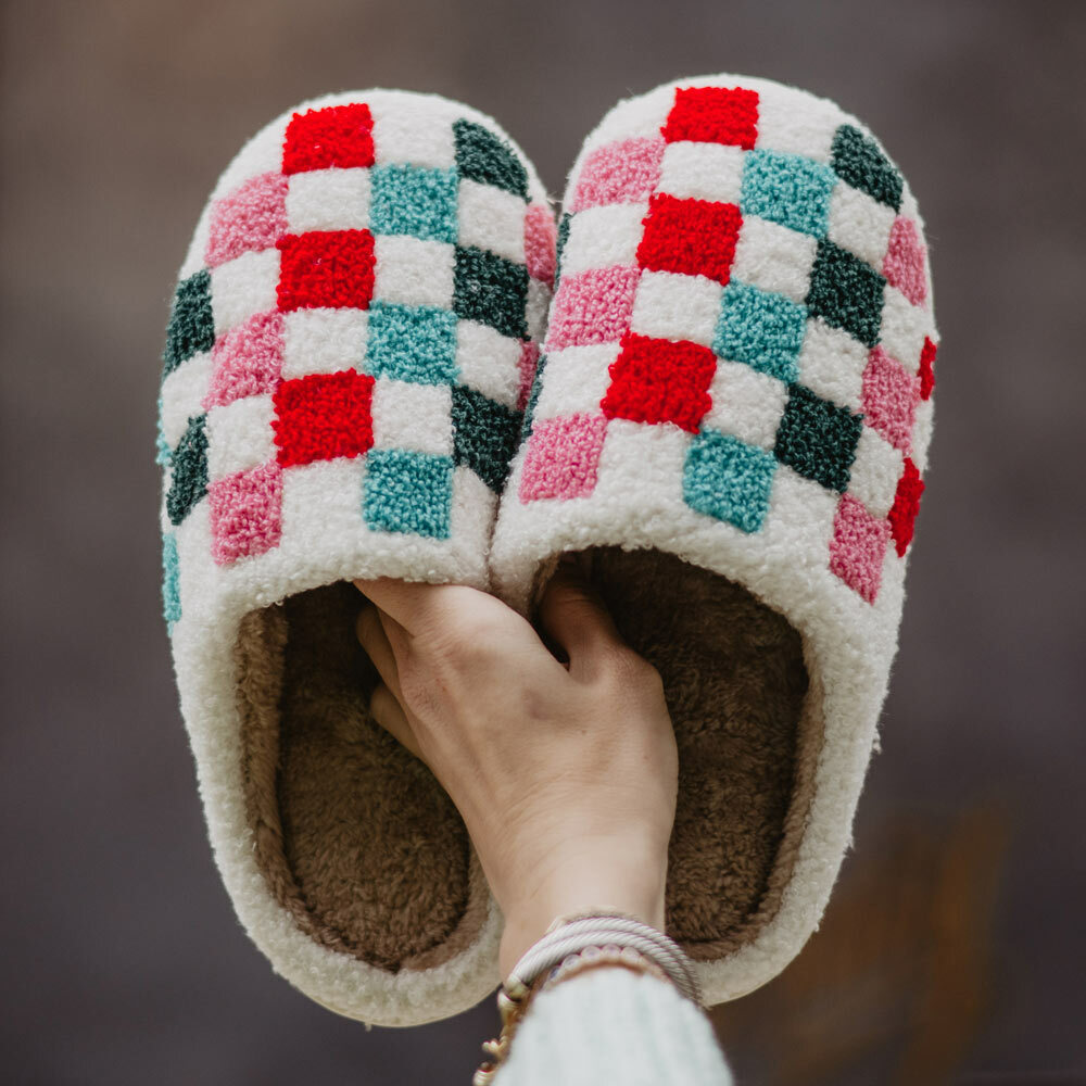 Festive Multicolored Checkered Slippers - Perfect Holiday Gift for Christmas and Valentine