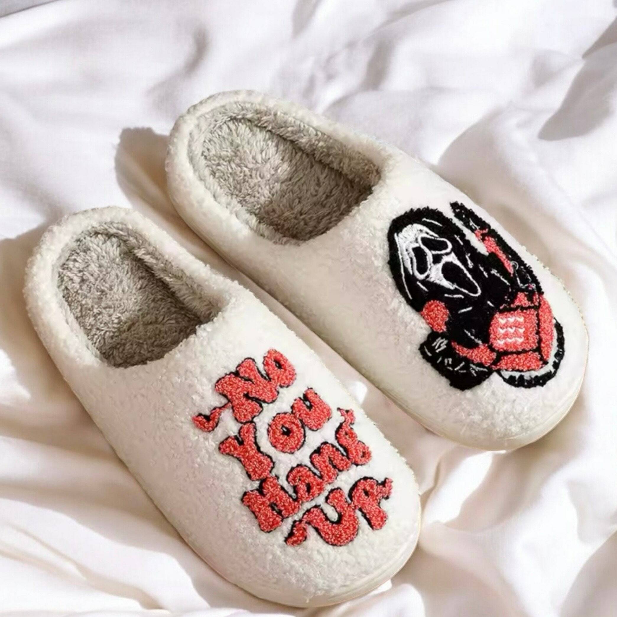 Fluffy Scream Mask Slippers for Women and Men - Cute Horror House Slippers, Perfect Holiday Gift