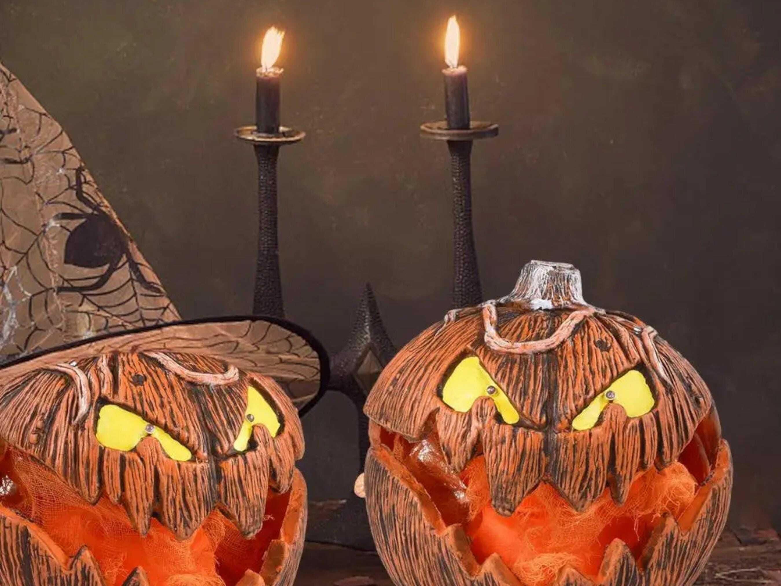 Halloween LED Pumpkin Lantern with Spooky Sounds and Lights - Perfect Home Decor for Parties Events