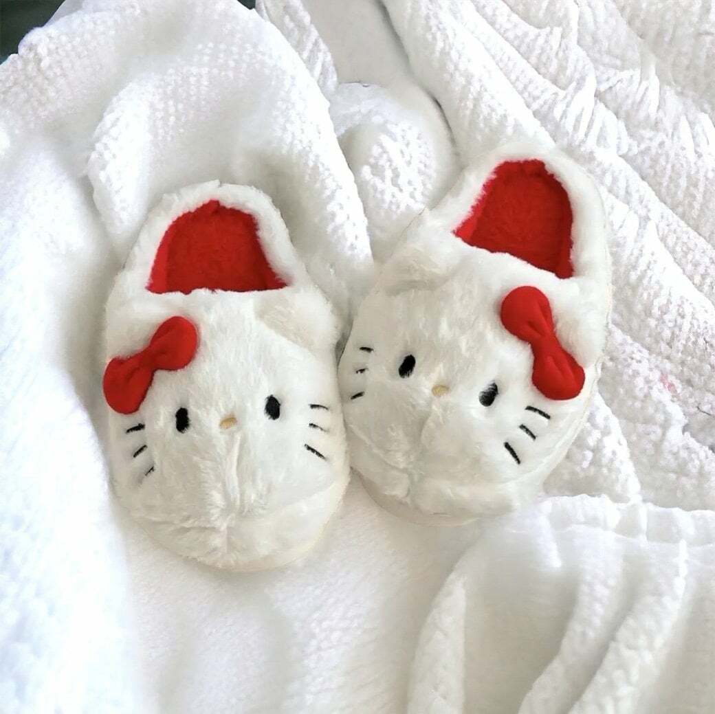 Hello Kitty Fluffy Slippers for Women and Men - Cute Cartoon Home Footwear, Perfect Holiday Gift