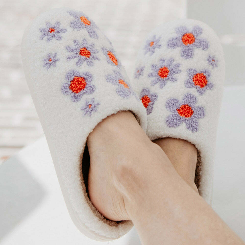 Lilac Daisy Fuzzy Slippers - Cozy Gift for Loved OnesHoliday Season