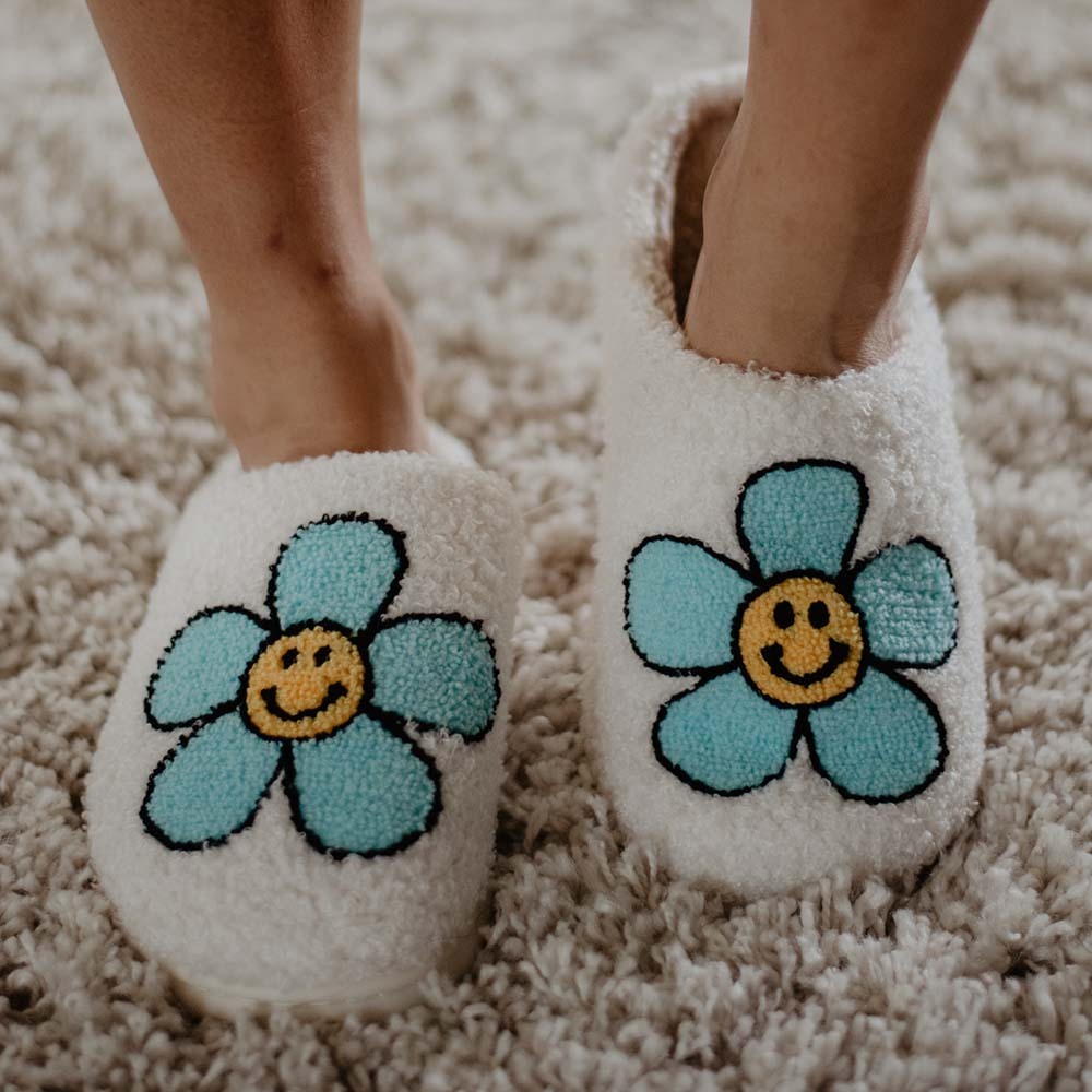 Mint Daisy Happy Face Slippers - Perfect Gift for Loved OnesHoliday Season