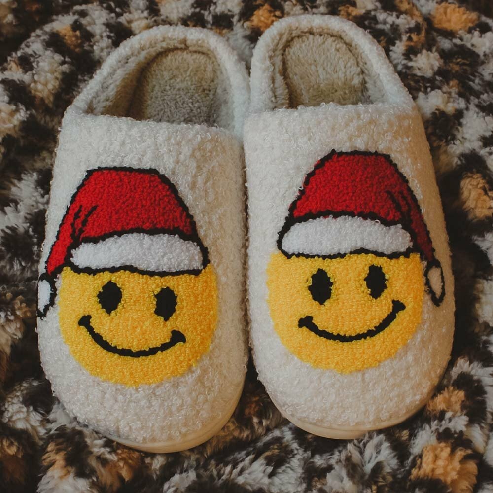 Santa Christmas Happy Face Sherpa Slippers - Perfect Holiday Gift for Loved Ones