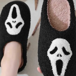 Skull Cartoon Winter Cotton Slippers - Cozy Plush Indoor Footwear for Couples - Ideal Halloween Gift