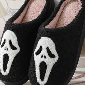 Skull Cartoon Winter Cotton Slippers - Cozy Plush Indoor Footwear for Couples - Ideal Halloween Gift