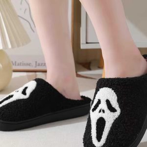 Skull Cartoon Winter Cotton Slippers - Cozy Plush Indoor Footwear for Couples - Ideal Halloween Gift