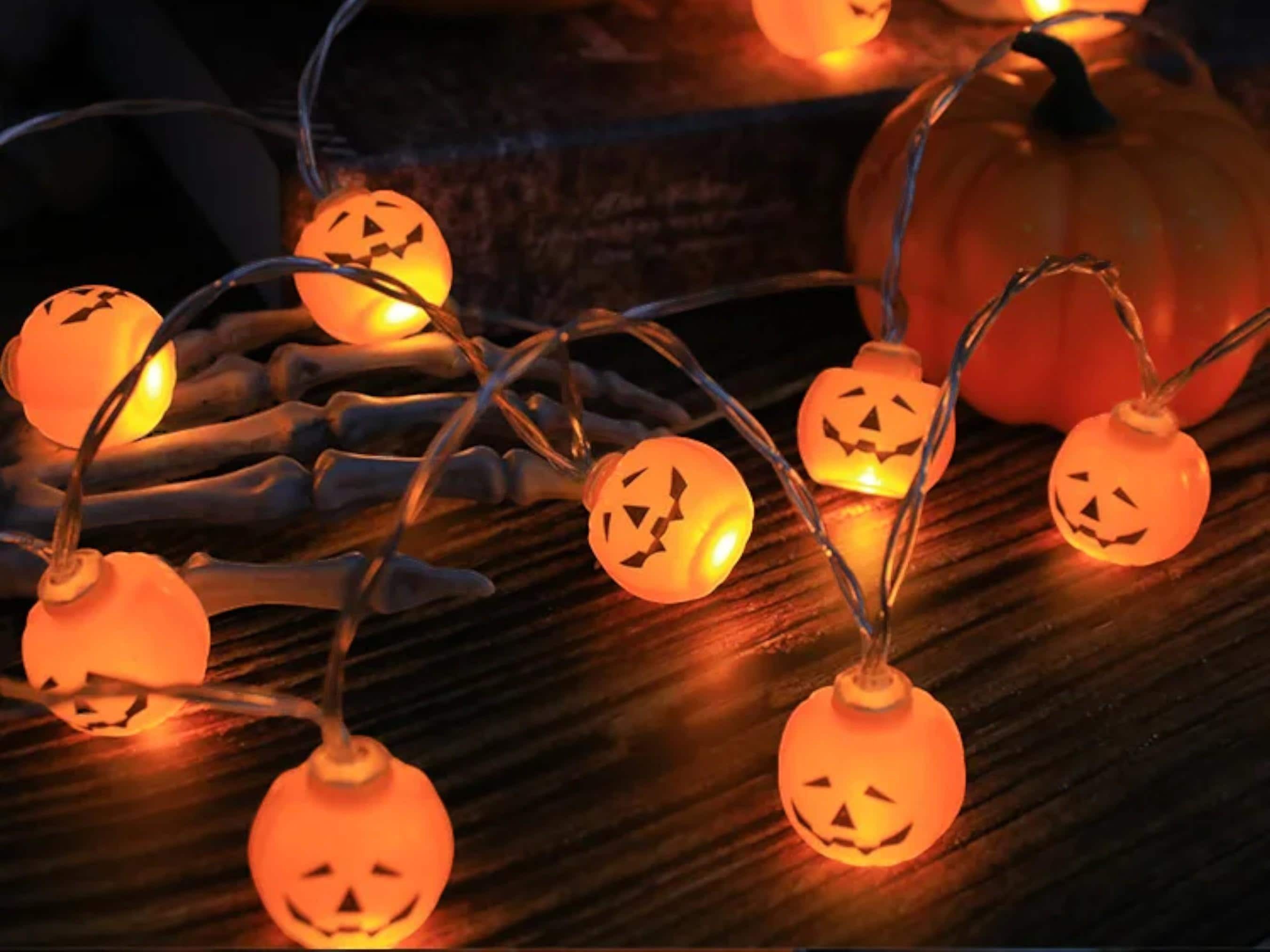 Spooky Halloween LED Lanterns - Pumpkin, Skull, and Eyeball String Lights for Festive Decor